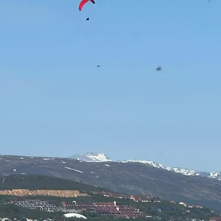 Aurora Very Close To Cable Car And Sherpatrappa *